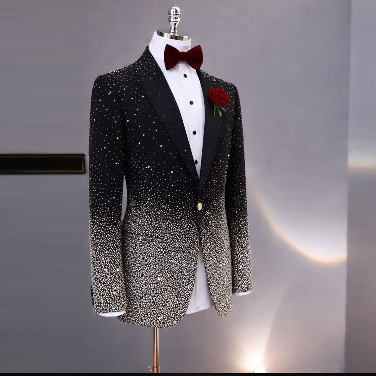ハンサムなラインストーンダイヤモンドメンズスーツ2ピースセッ - Men Grooming Outfit のレビューと価格
